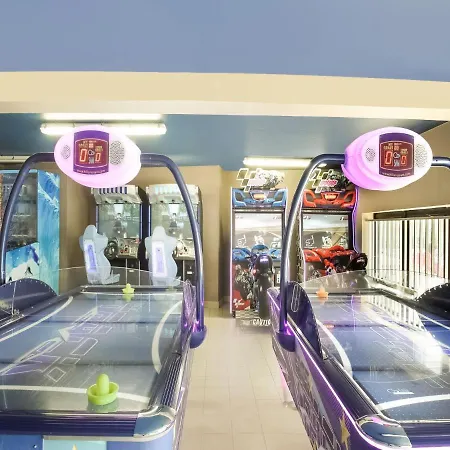 Mobile In Jean Near Sea Σαλέ *