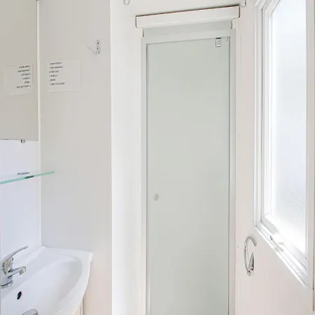 Mobile In Jean Near Sea Σαλέ *