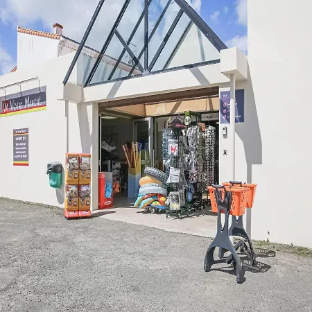 Mobile In Jean Near Sea *