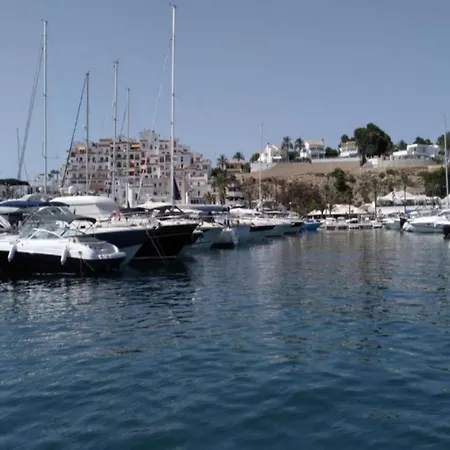 Mobile In Jean Near Sea Σαλέ *