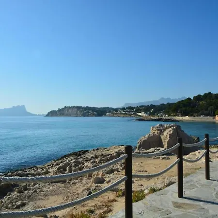 Domek alpejski Mobile In Jean Near Sea *