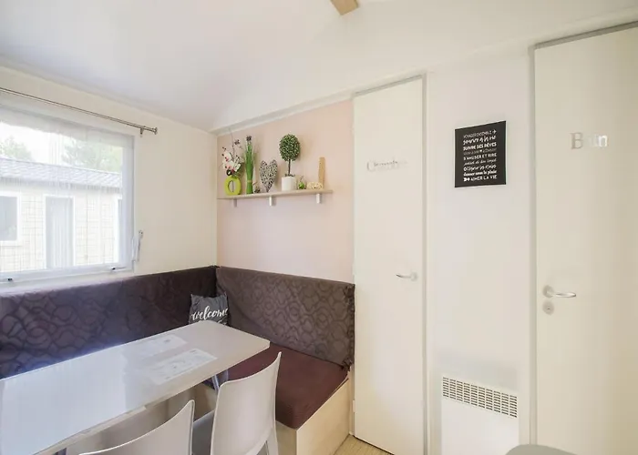 Mobile In Jean Near Sea Saint-Jean-de-Monts