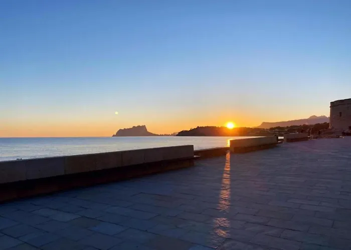 Mobile In Jean Near Sea * Saint-Jean-de-Monts